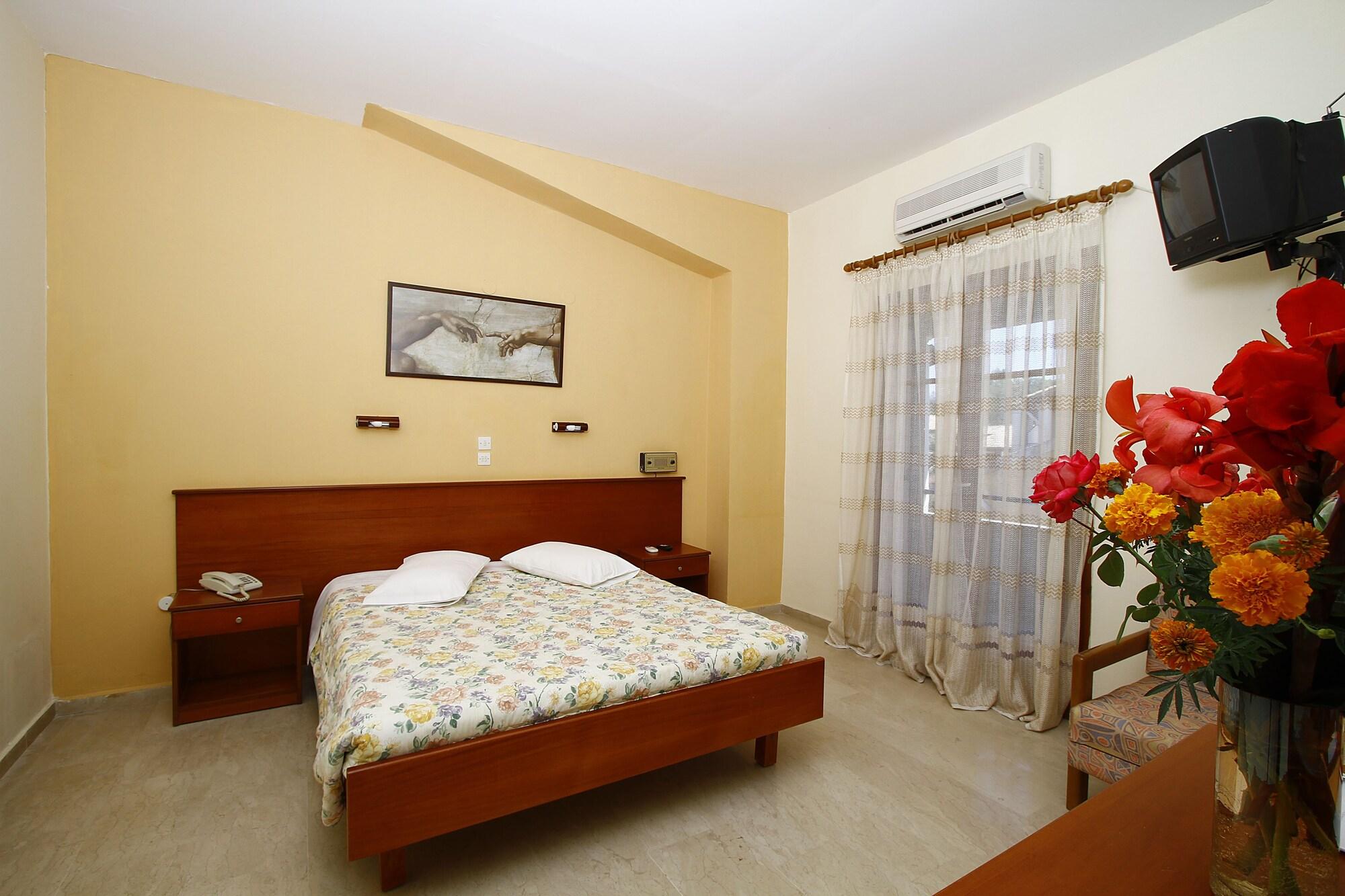 Bintzan Inn Hotel Gastouri  Esterno foto