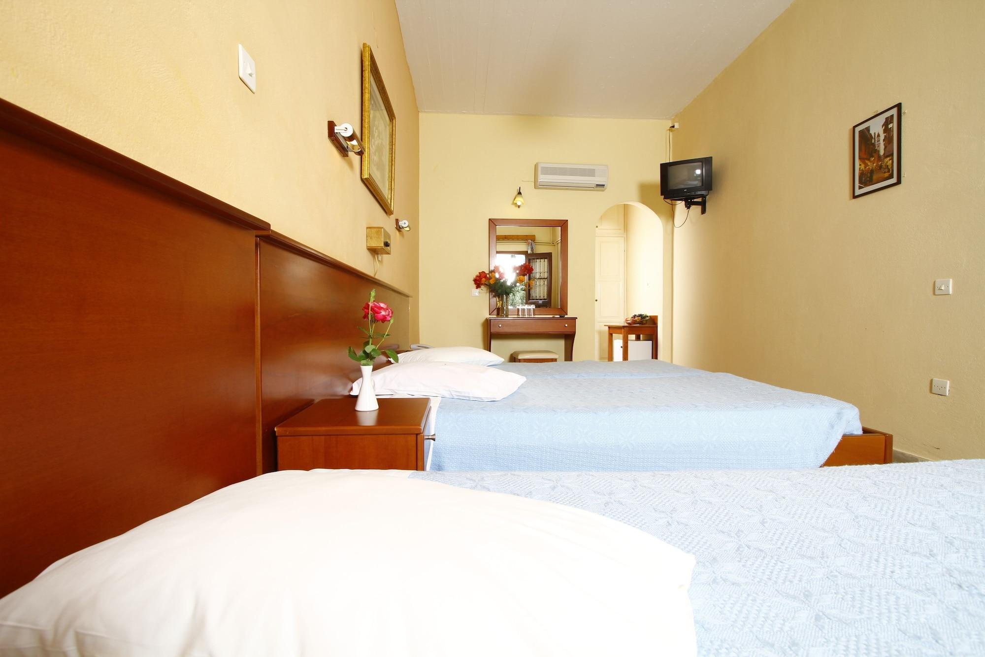 Bintzan Inn Hotel Gastouri  Esterno foto