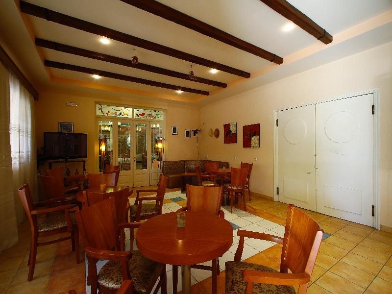 Bintzan Inn Hotel Gastouri  Esterno foto